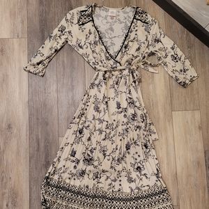 Knox Rose - Floral Maxi Wrap Dress - Size Medium